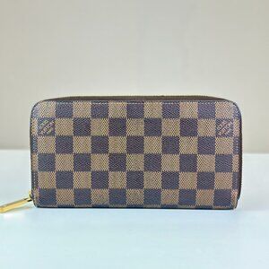 Louis Vuitton Damier Ebene Wallet